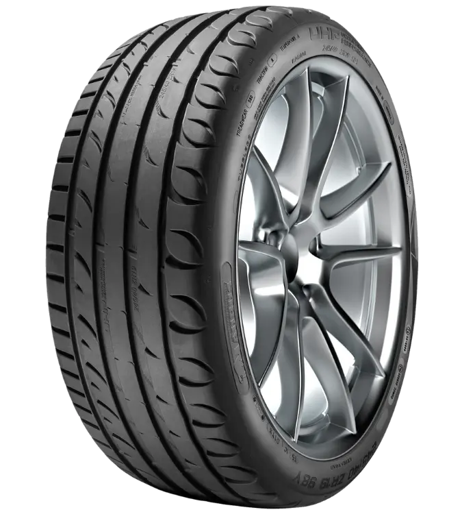 Taurus Ultra High Performance 225/50 R17 98 V XL