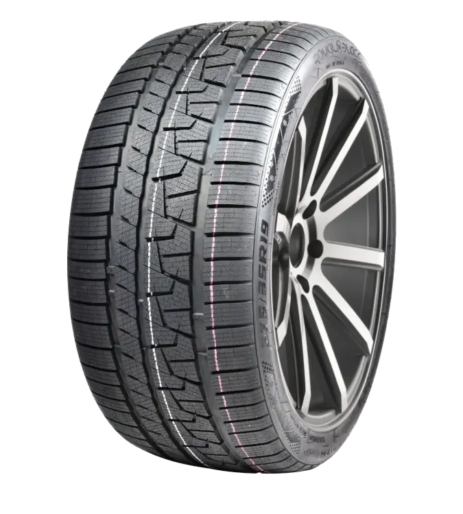 Royal Black Royal Winter UHP 215/55 R18 99 V
